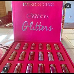 Beauty Creations Glitter set .